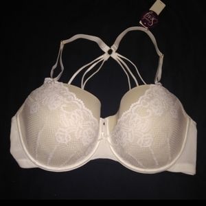 Nwt cacique 42 ddd